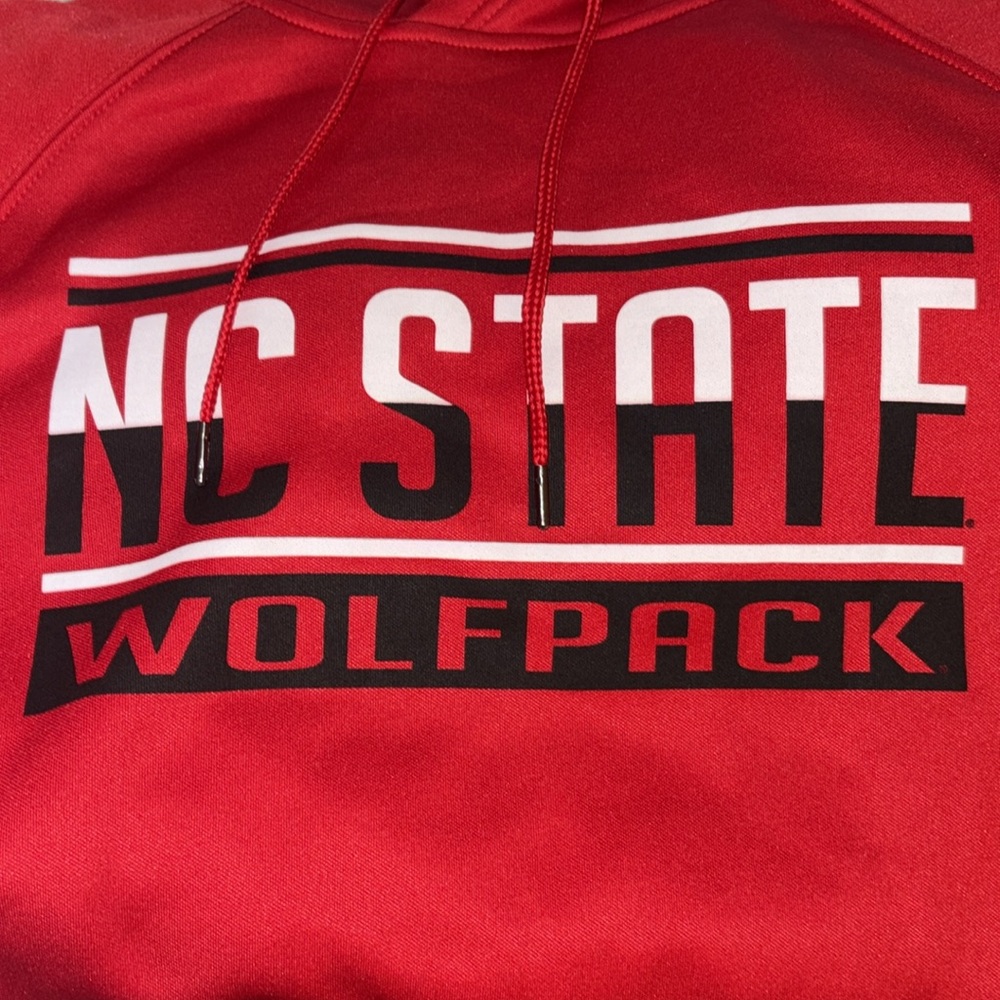 NWT mens sm Colosseum NC State Bold Red Sweatshirt- unisex womens med- Brandnew - Picture 4 of 12